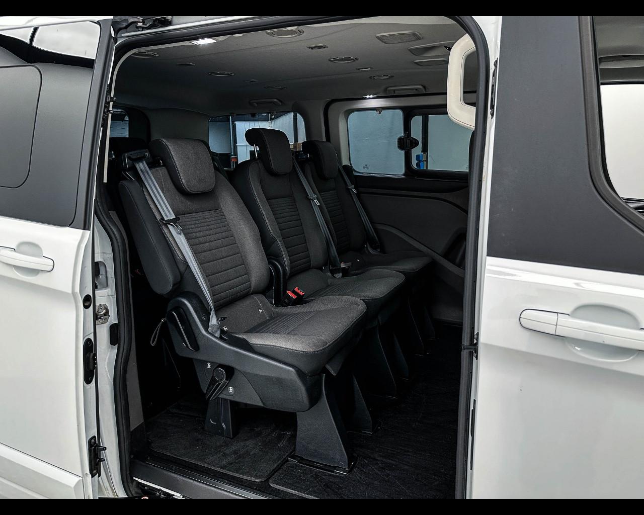 FORD Tourneo Custom 1ª s - Tourneo Custom 320 2.0 EcoBlue 130CV MHEV PC Titanium