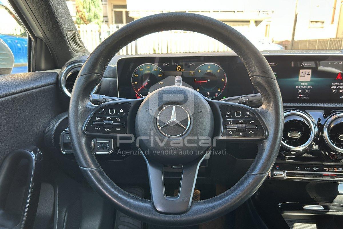 MERCEDES A 180 d Automatic Business