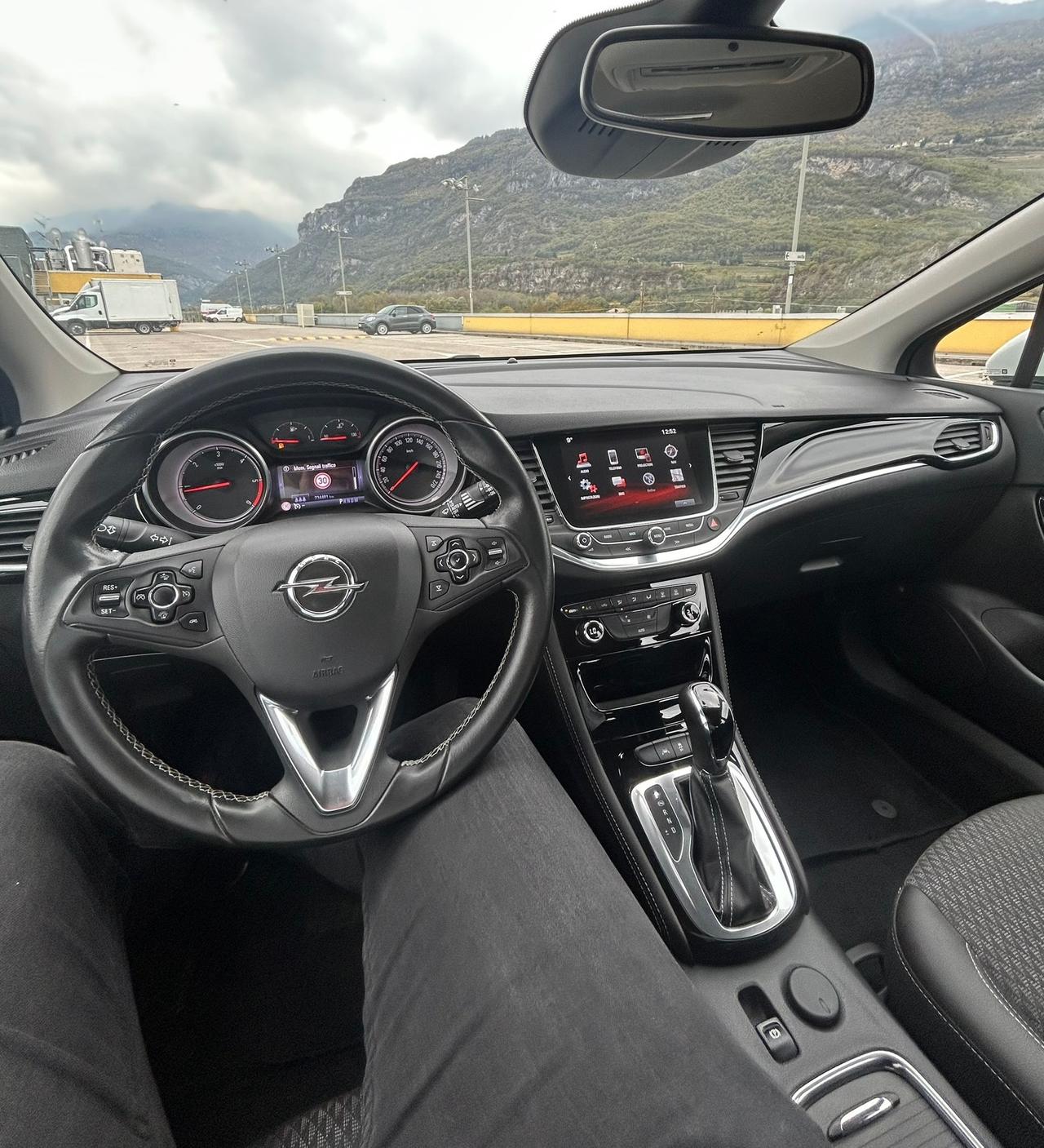 Opel Astra Sports Tourer FULL OPT. Gancio Traino