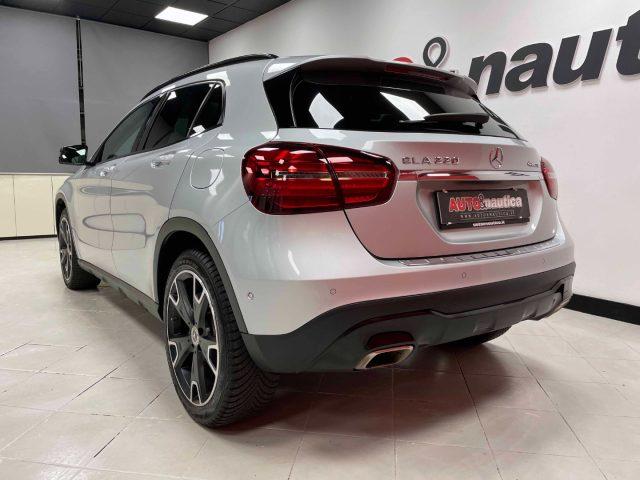 MERCEDES-BENZ GLA 220 PREMIUM 4MATIC AUTO