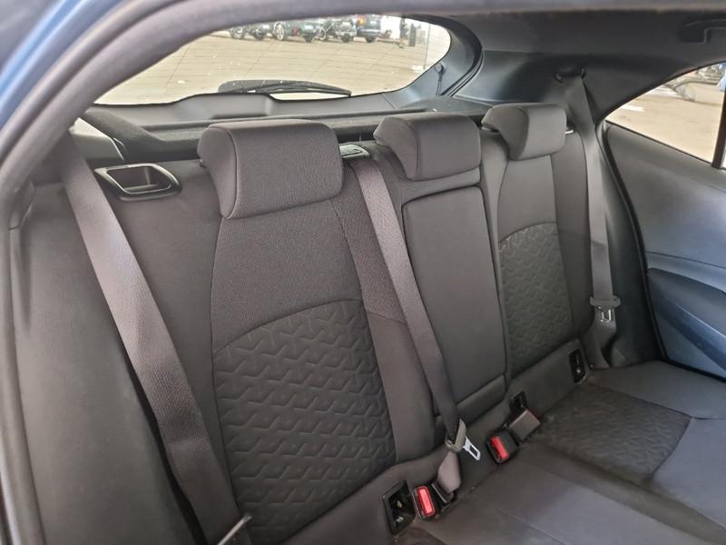 TOYOTA COROLLA 1.8 HYBRID BUSINESS 5 PORTE BERLINA