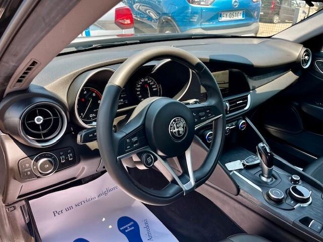 Alfa Romeo Giulia 2.2 Turbodiesel 160 CV AT8 t Super "TAGLIANDI ALFA ROMEO"
