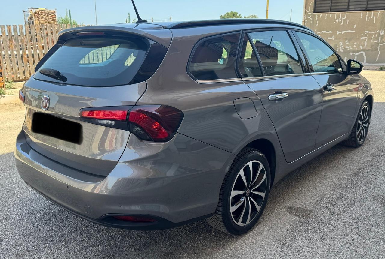 Fiat Tipo 1.6 Mjt S&S SW Lounge