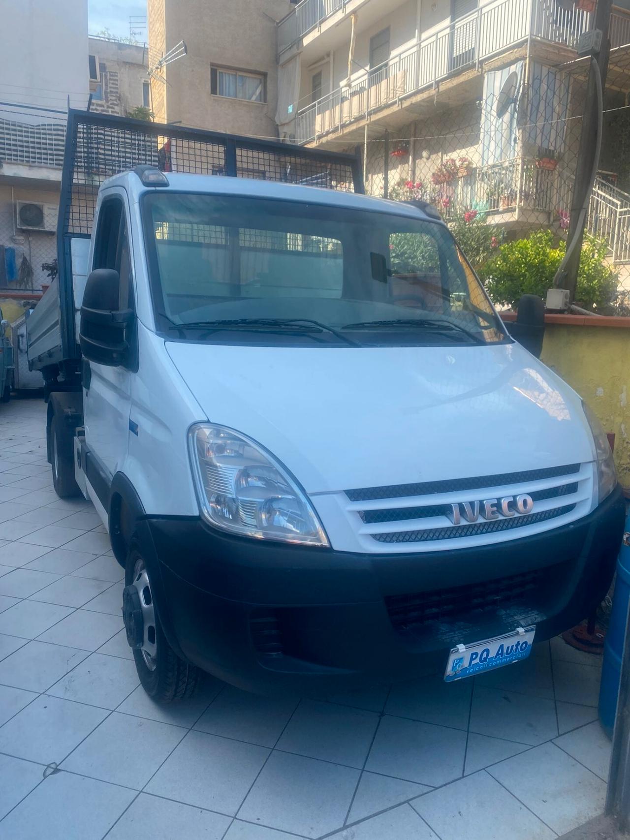 IVECO DAILY 08 RIBALTABILE TRILATERALE