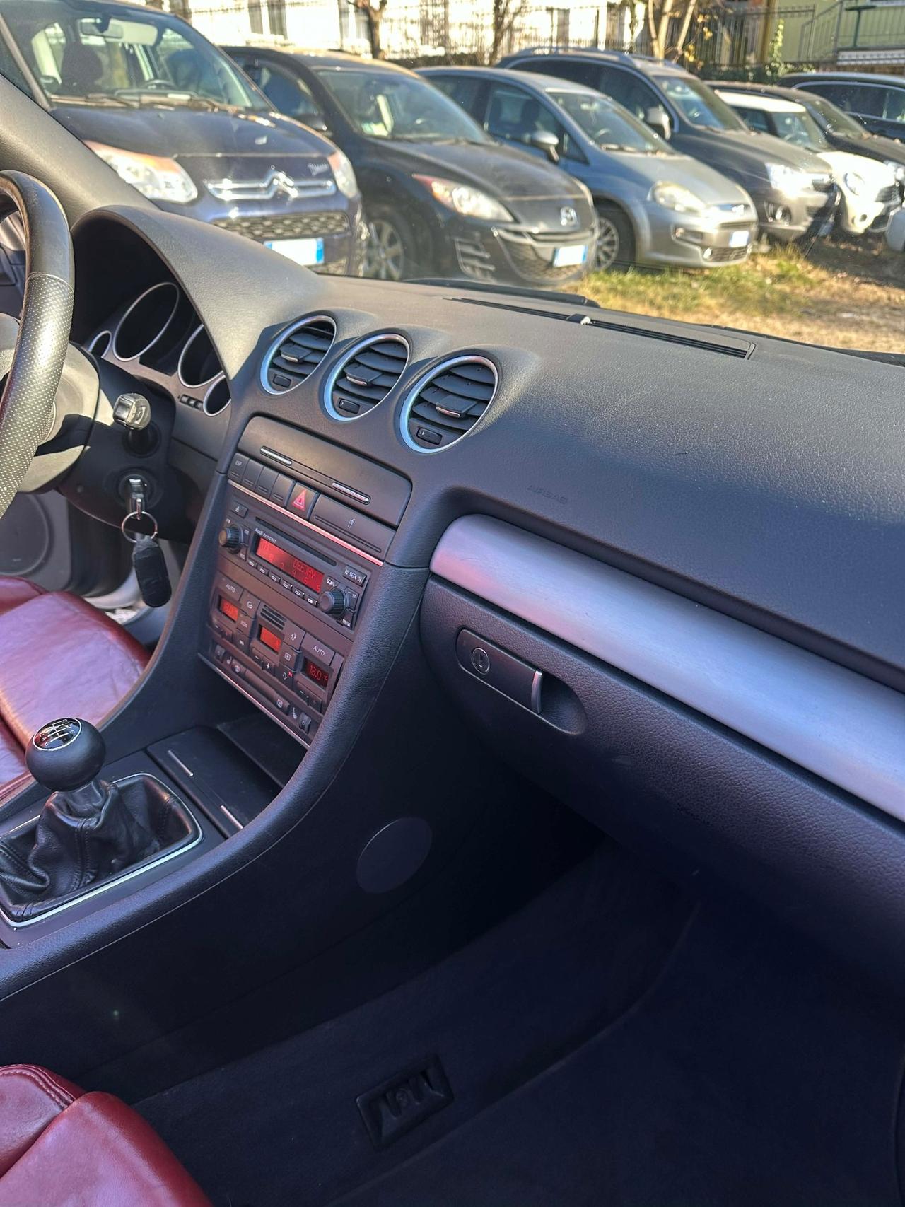 Audi A4 CABRIO SLINE 2.0 TDI KMCERT FULLOPT