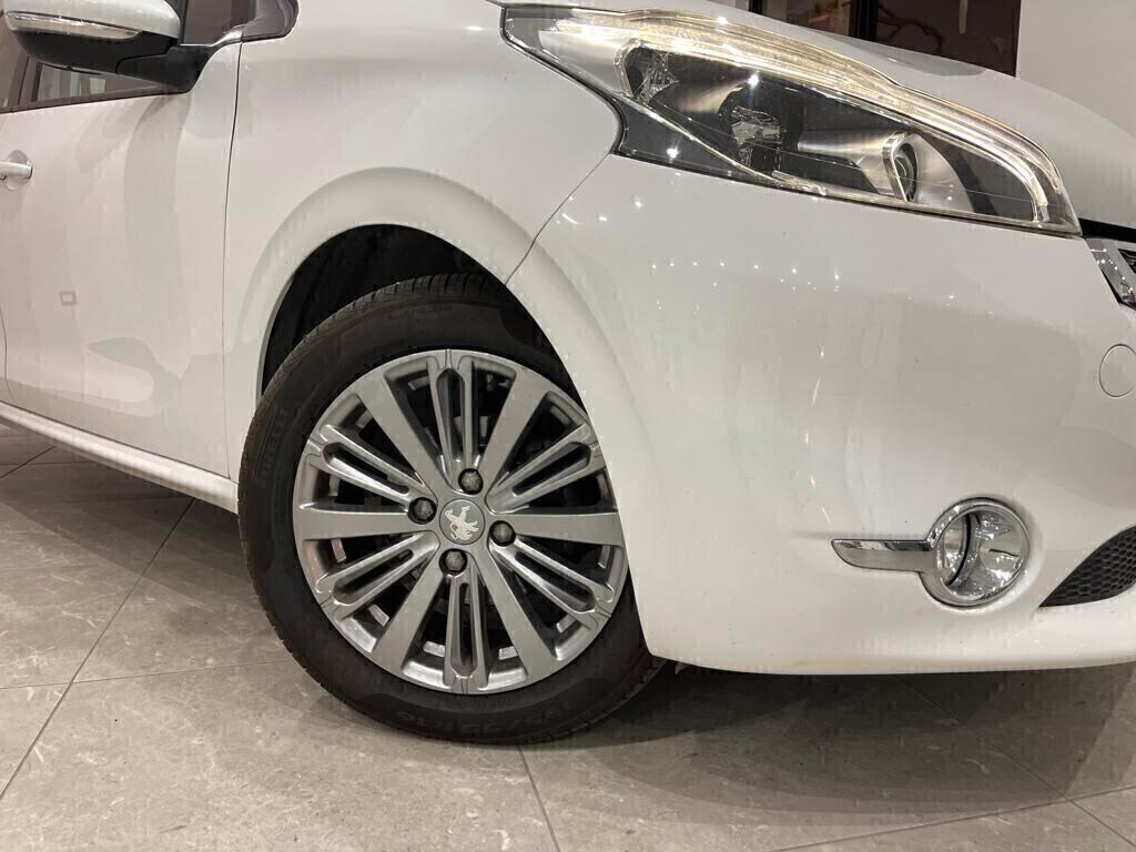 Peugeot 208 BlueHDi 75 5 porte Allure