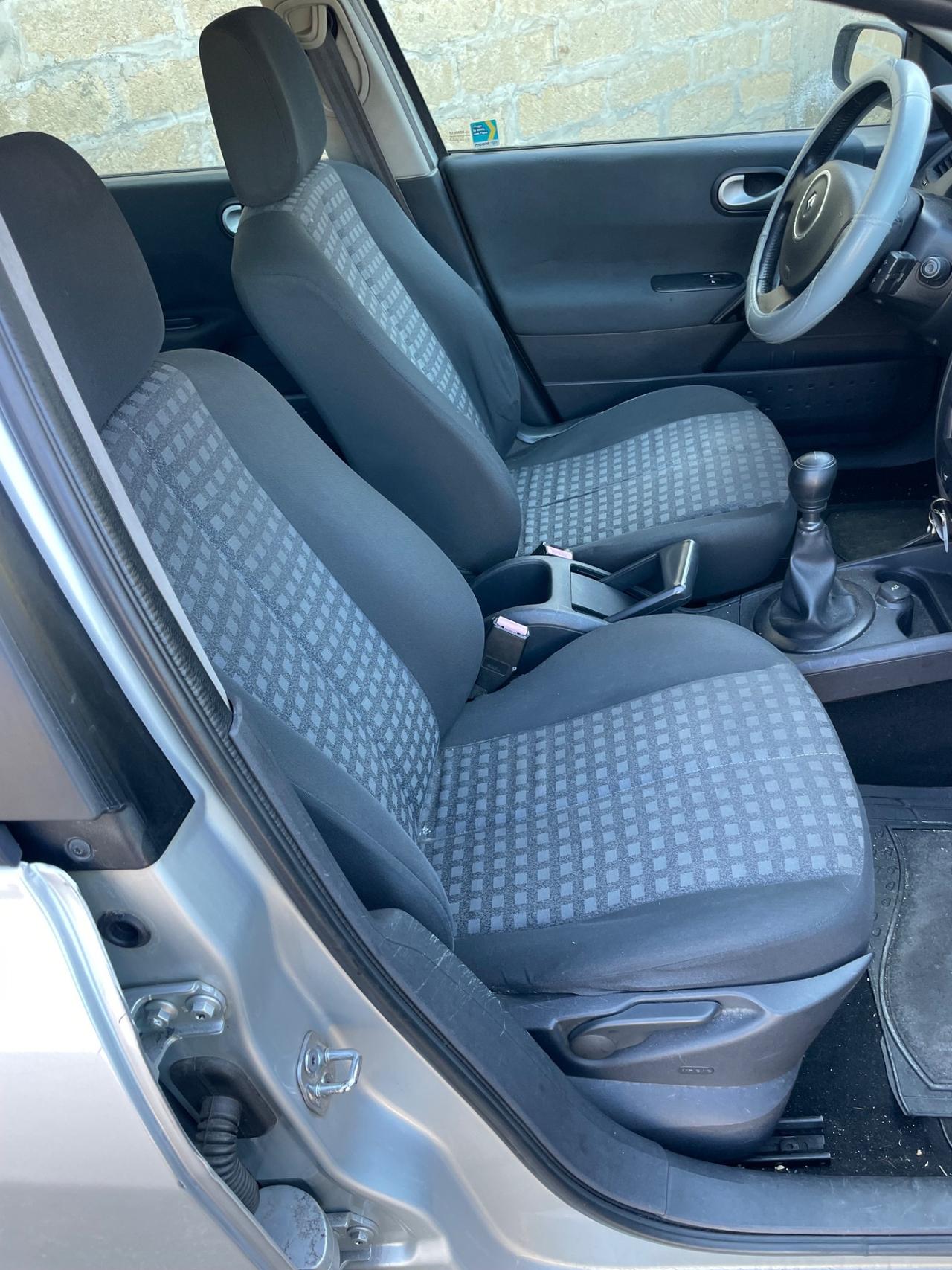 Renault Megane 1.5 dCi/105CV Grandtour Serie Speciale