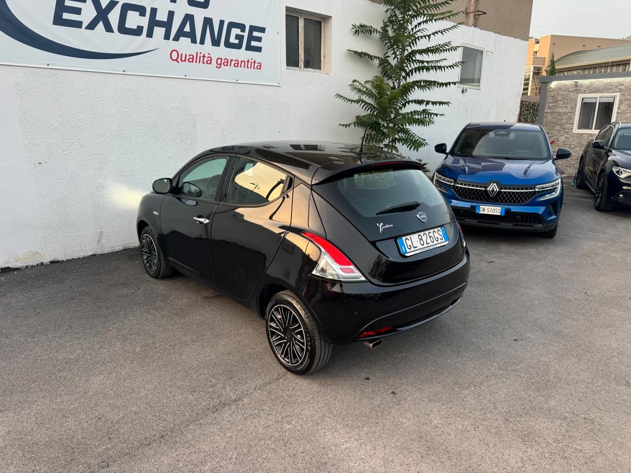 Lancia Ypsilon 1.0 FireFly 5 porte S&S Hybrid Gold
