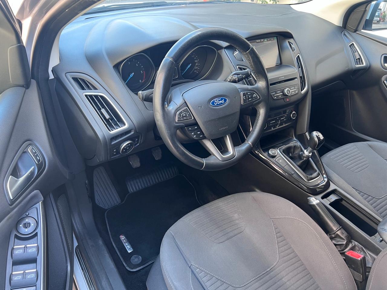 Ford Focus 5pt 1.5 tdci 120cv Titanium NAVI/CAMERA/PDC/16; OK NEOPATENT.
