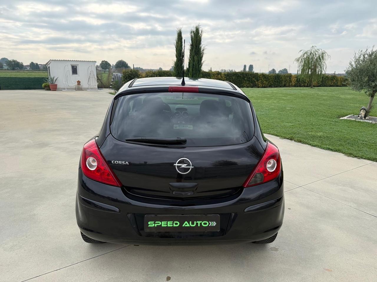 Opel Corsa 1.2 3 porte Sport