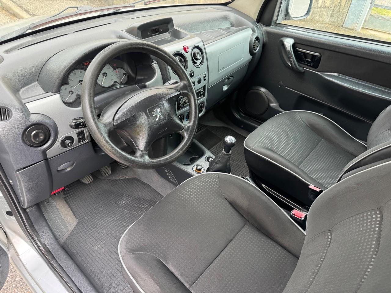 Peugeot Ranch 4 Posti