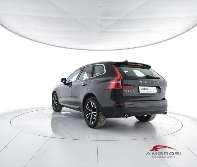 VOLVO XC60 B4 (d) AWD Geartronic Business Plus