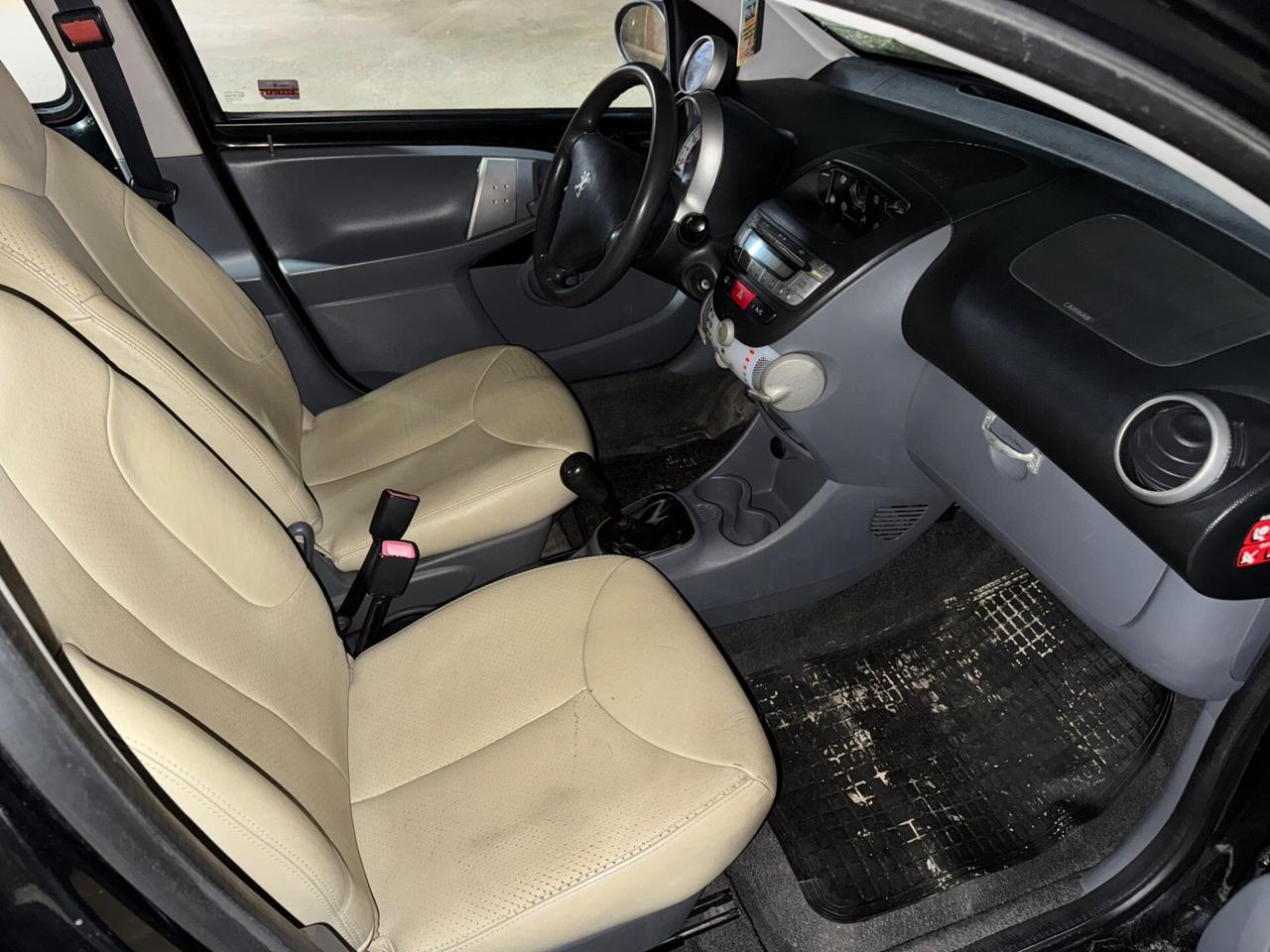 Peugeot 107 1.0 68CV 5p. Sweet Years