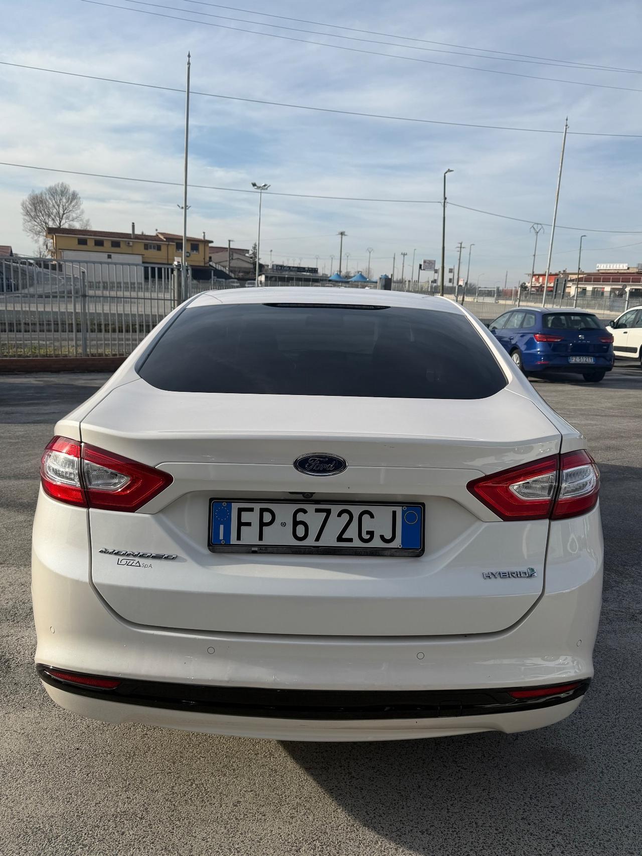 Ford Mondeo Full Hybrid 2.0 187 CV eCVT 4 porte Titanium Business