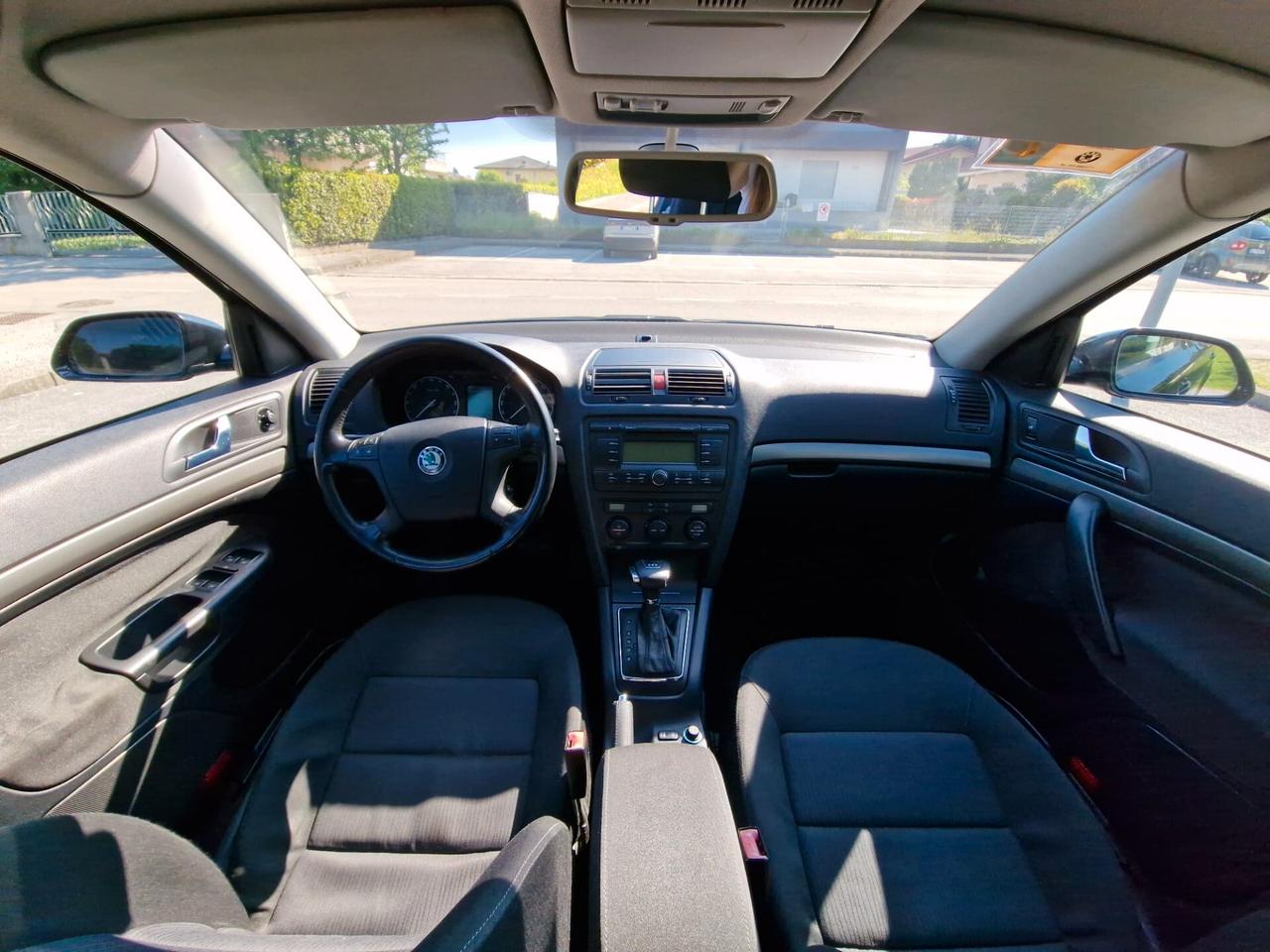 Skoda octavia 1.9 Tdi 105cv DSG Ambiente