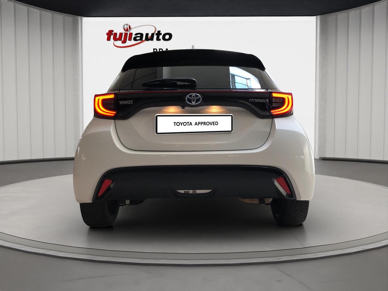 Toyota Yaris 1.5h Lounge