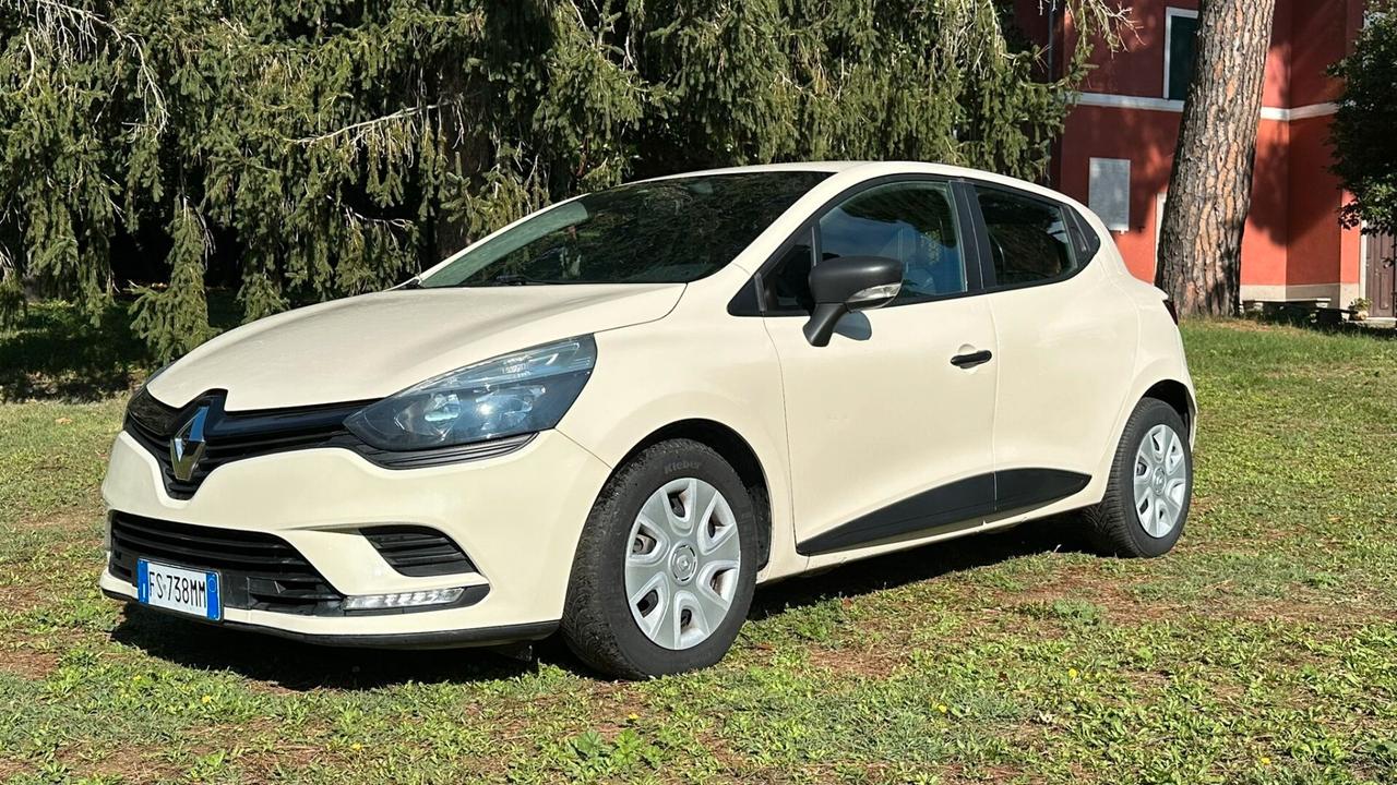 Renault Clio VAN dCi 8V 75CV Start&Stop 5P 2018 LEGGI TESTO