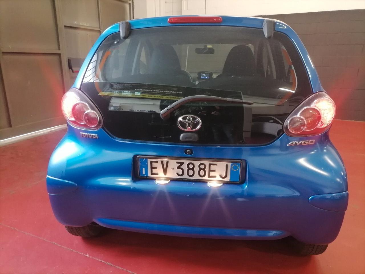 Toyota Aygo 1.0 12V VVT-i 5 porte Cool Soda Connect