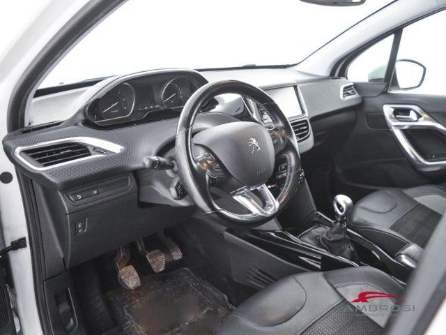 PEUGEOT 2008 120 S&S Crossway