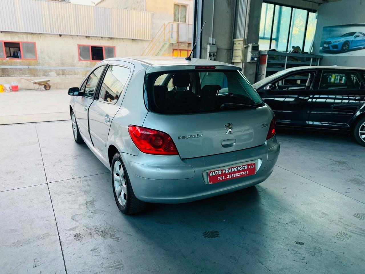 Peugeot 307 1.6 16V 5porte benzina e a gpl