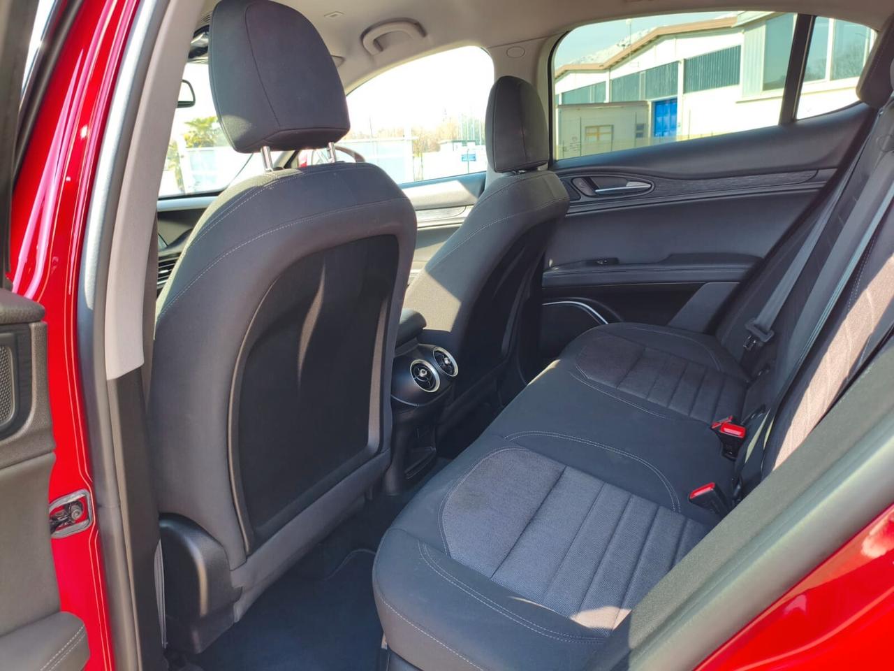 Alfa Romeo Stelvio 2.2 Turbodiesel 160 CV AT8 RWD Sport-Tech