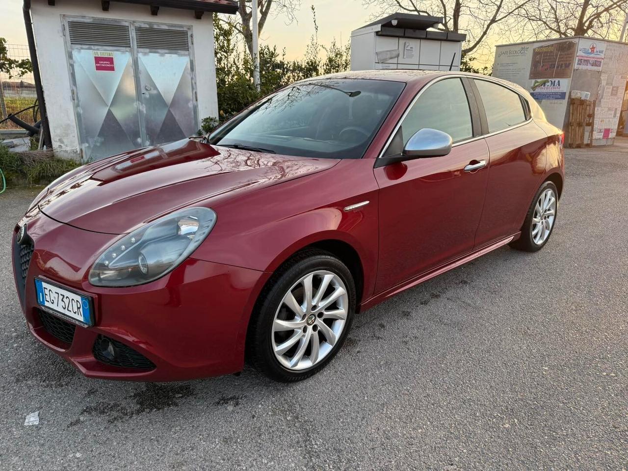 Alfa Romeo Giulietta 1.6 JTDm-2 105 CV Distinctive