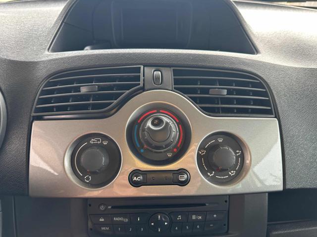 RENAULT Kangoo BENZINA/GPL 5 POSTI CAMBIO AUTOMATICO NAVIGATORE