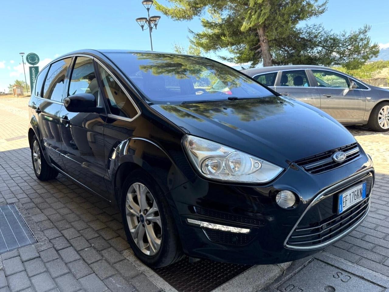 Ford S-Max 2.0 TDCi 115CV Titanium Restayling 2011