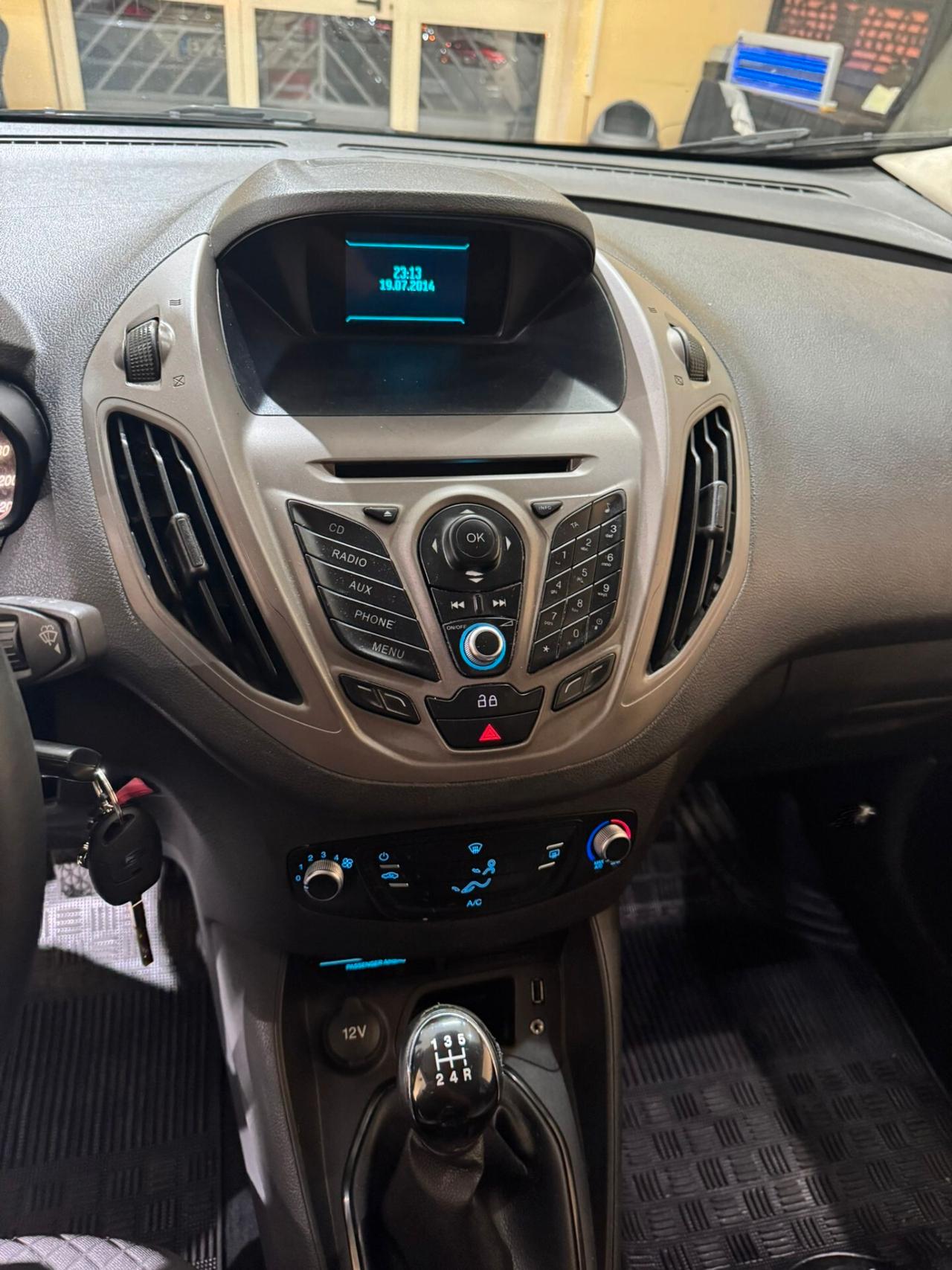 Ford Tourneo Courier 1.6 TDCI 95 CV Titanium
