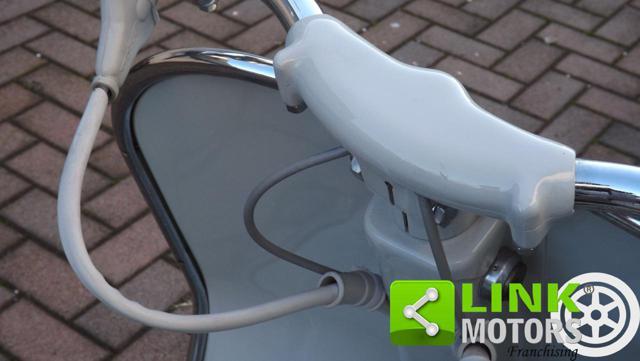 PIAGGIO Vespa 125 faro basso 125 VN1T faro basso restauro completo