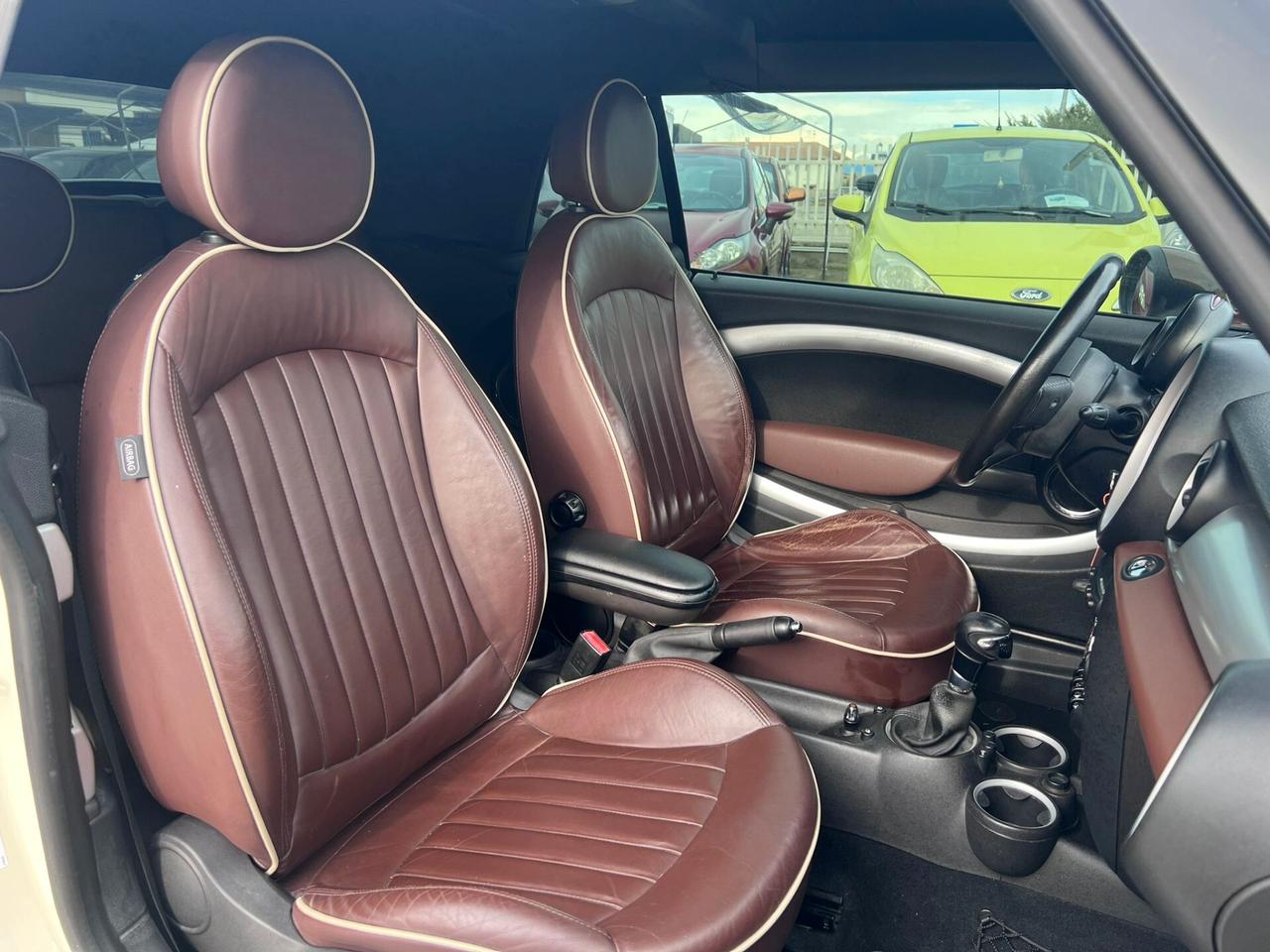 Mini 2.0 16V Cooper D Cabrio Automatica