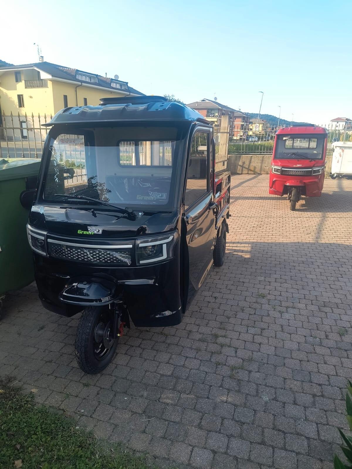 MOTOCARRO ELETTRICO CABINATO CASSONE RIBALTABILE