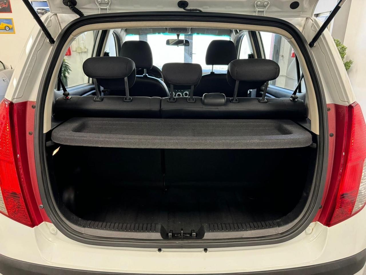 Hyundai i10 1.1 12V Sound Edition