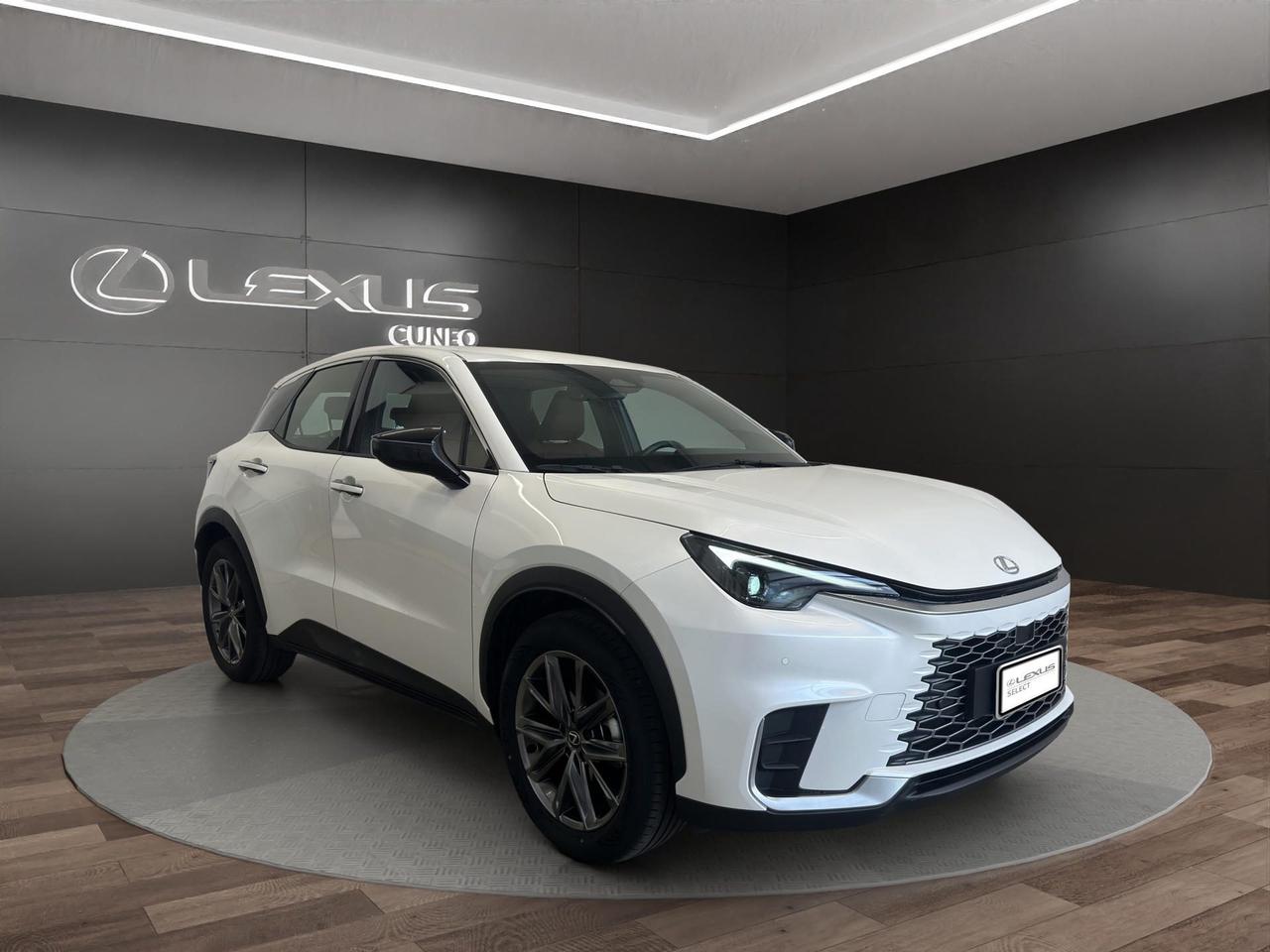 Lexus LBX 1.5 hybrid Relax 2wd