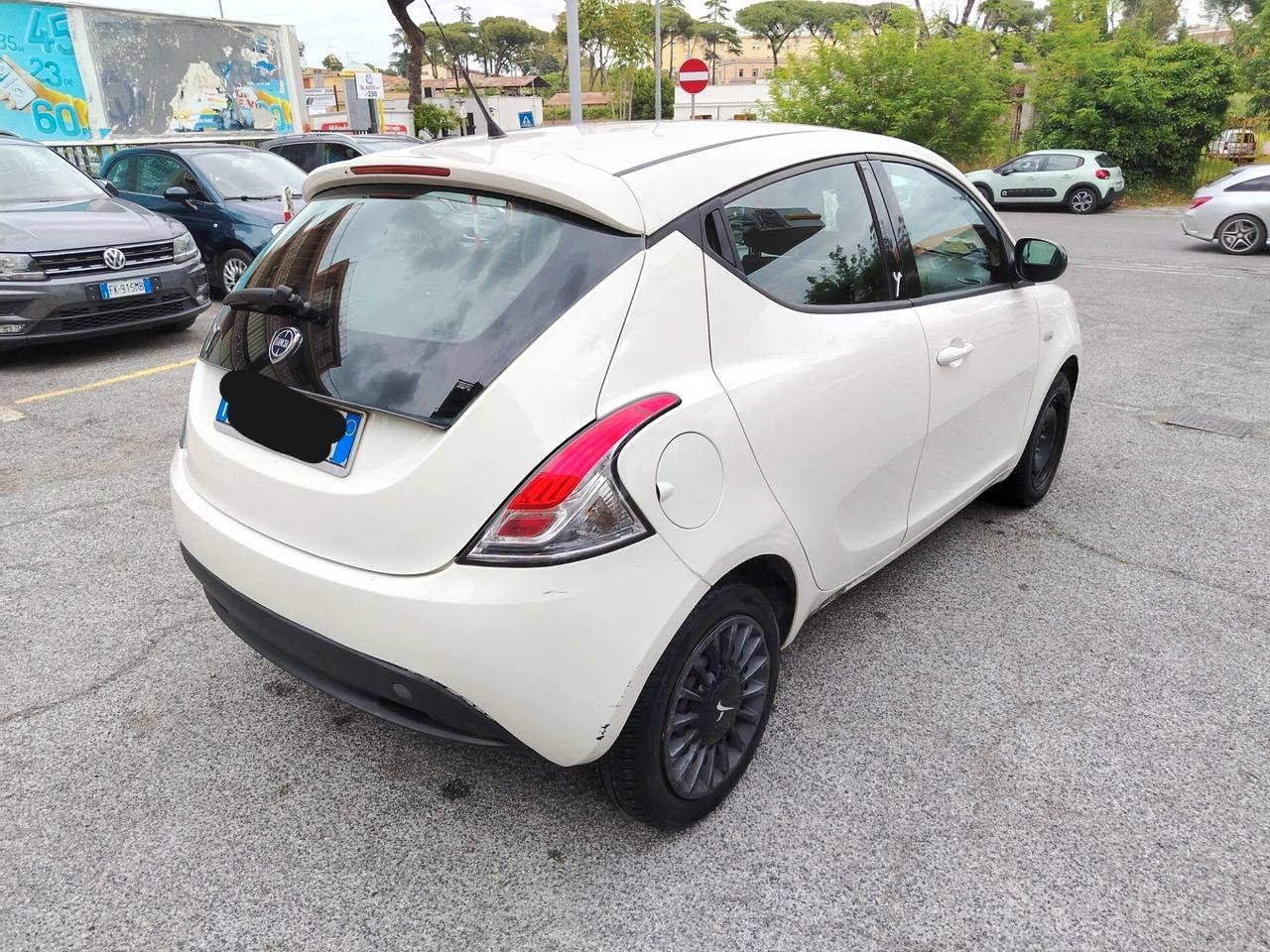 Lancia Ypsilon 1.2 69 CV 5 porte S&S Silver