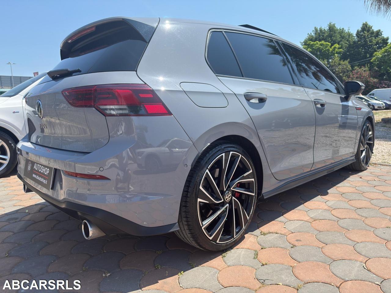 VOLKSWAGEN - Golf VIII - GTI Perf. 2.0 245CV TSI D
