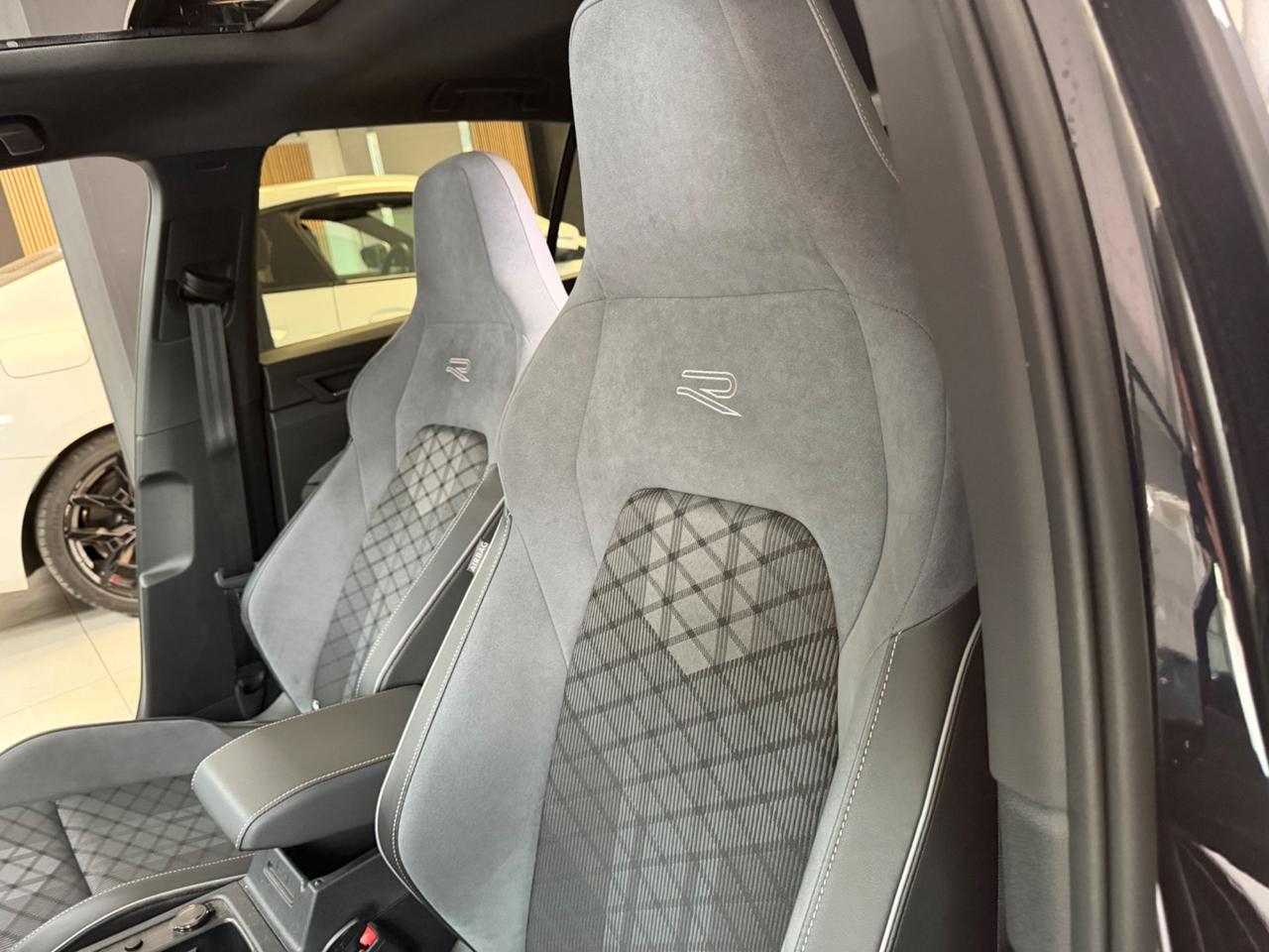 Volkswagen Golf 2.0 TDI 150 CV DSG SCR R-Line