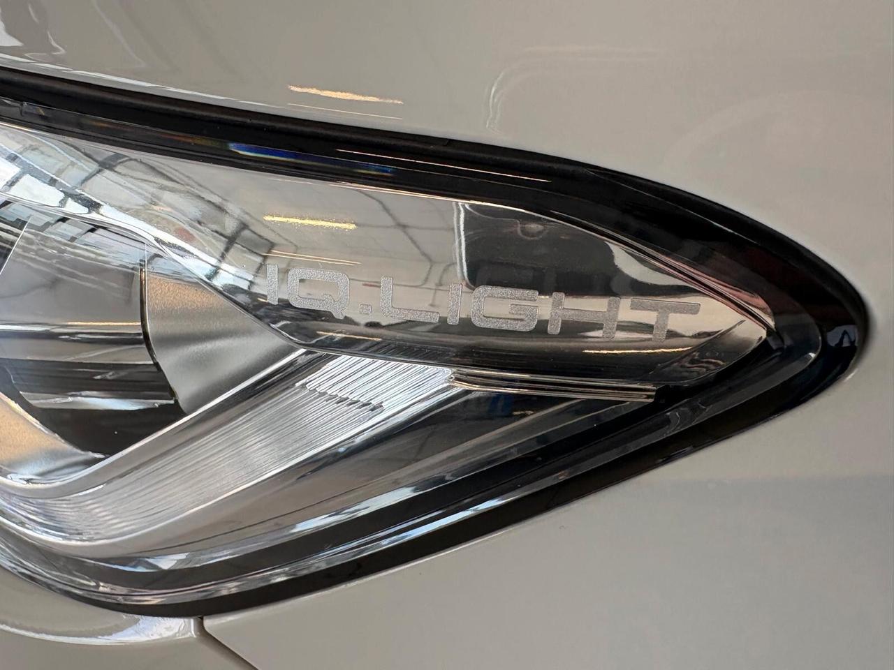Volkswagen T-Roc R LINE 1.5 TSI ACT DSG UNICO PR.