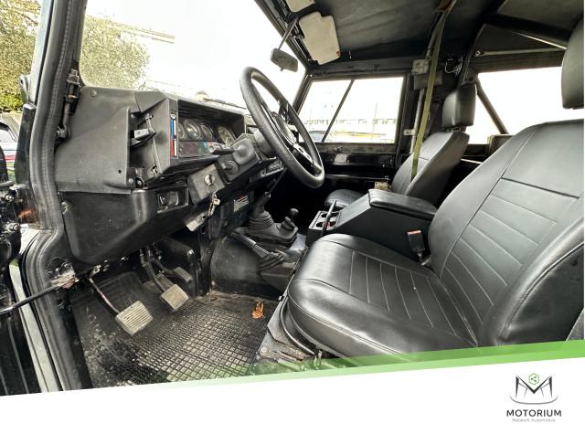 Land Rover DEFENDER SOFTTOP 90 2.5 4WD