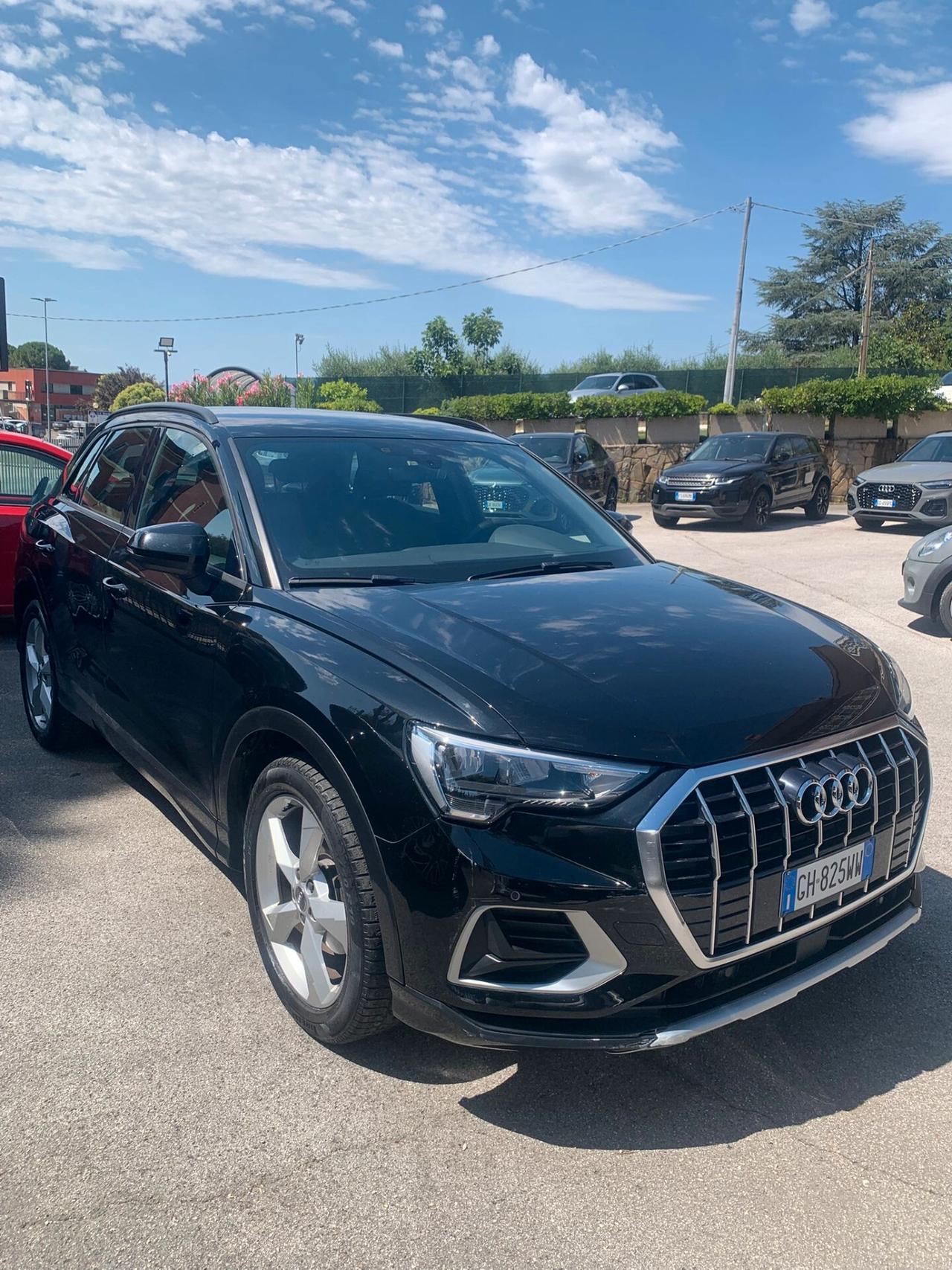 Audi Q3 35 TDI S tronic Business Advanced