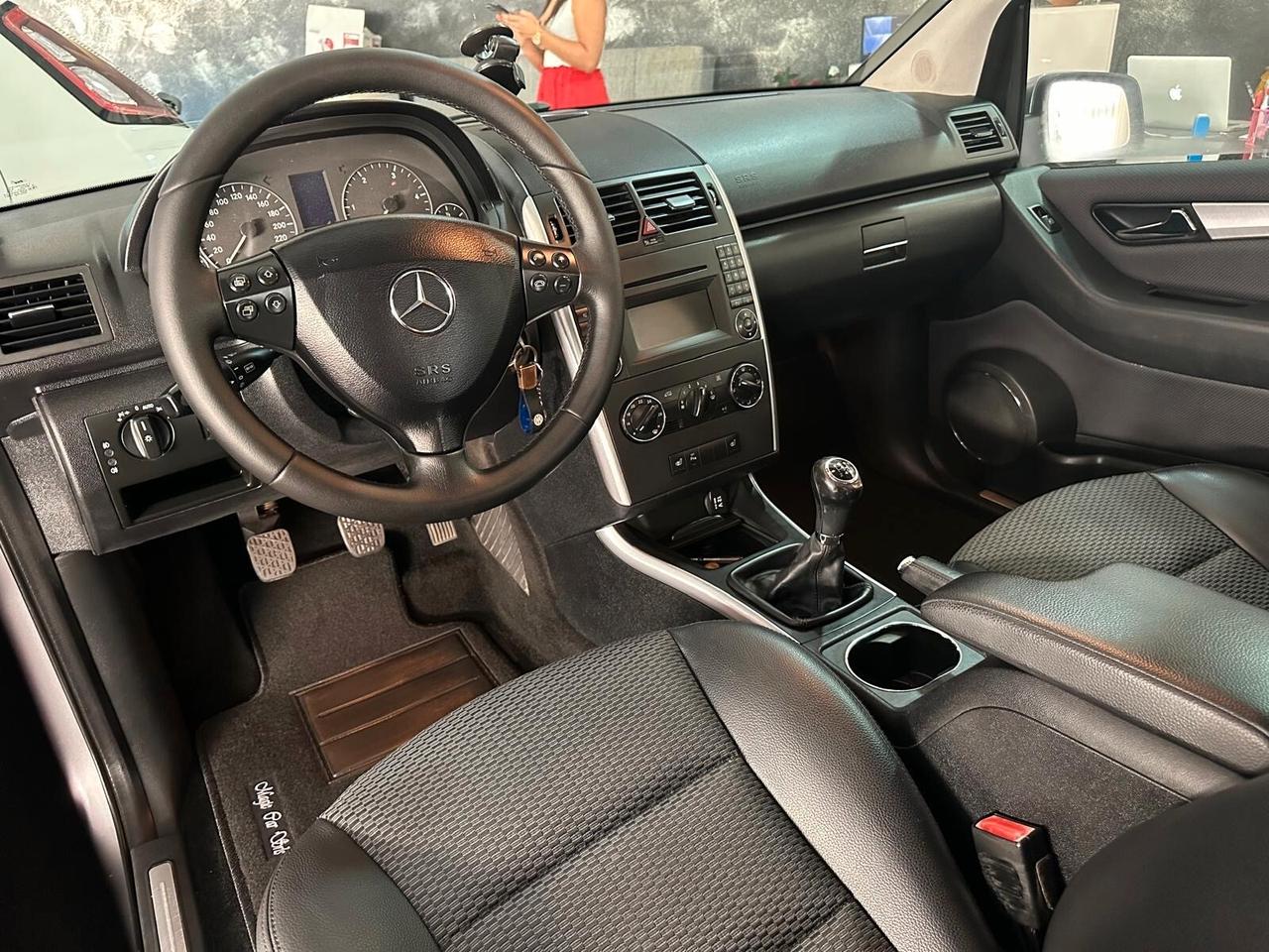 Mercedes-benz A 160 CDI BlueEFFICIENCY Premium