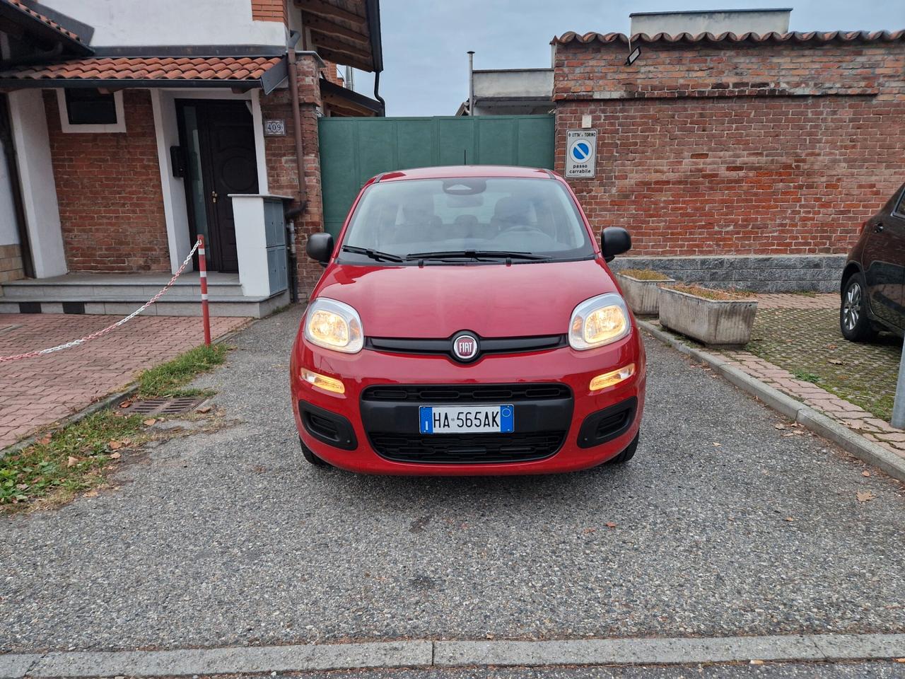 Fiat Panda hybrid 1.0 70CV "SOLO 700 km" Bluetooth, Sensori p