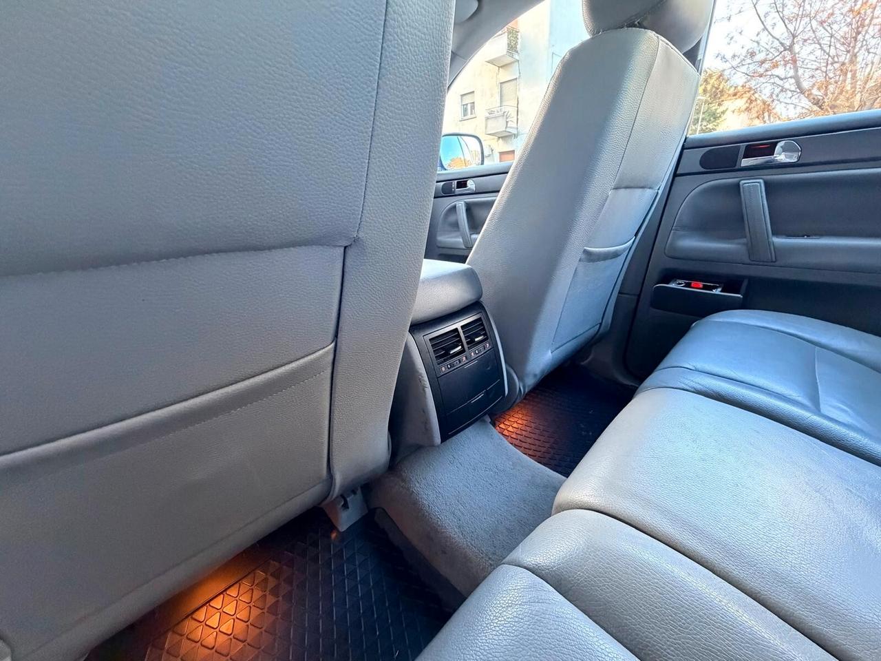 Volkswagen Touareg 2.5 R5 TDI