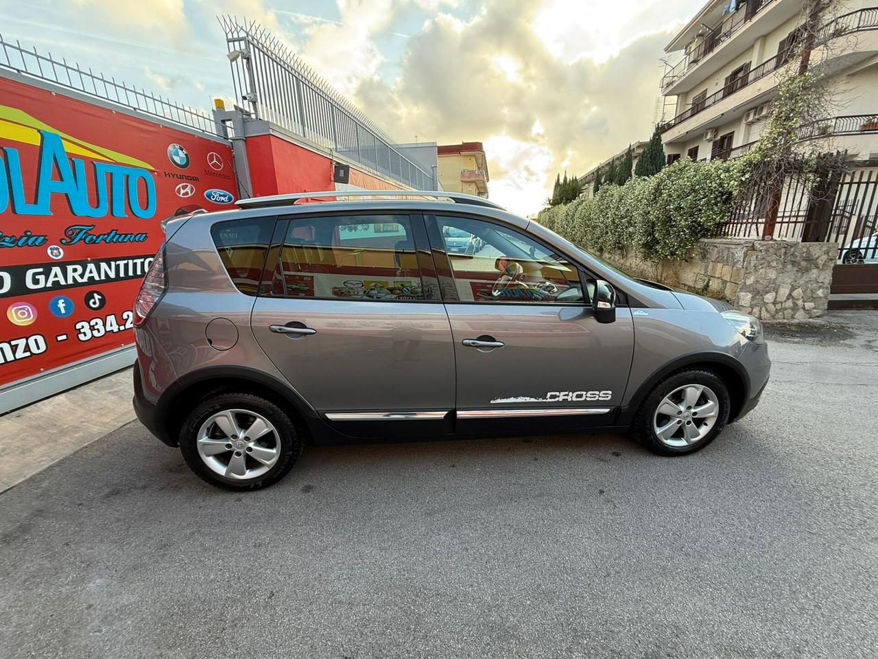 Renault Scenic XMod Cross 1.5 dCi 110cv - 2014