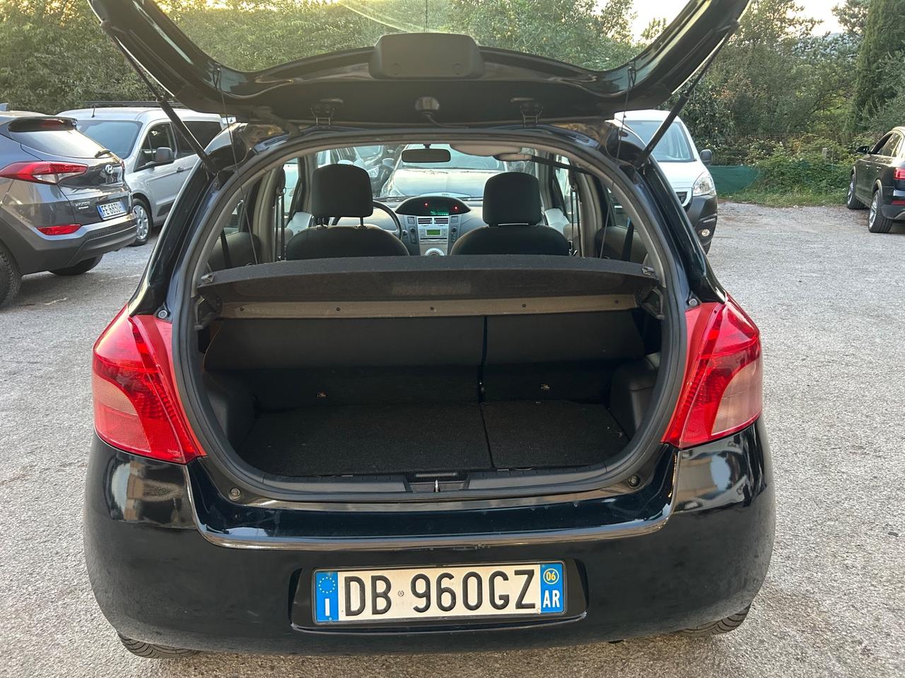 Toyota Yaris 1.0 5 porte Sol