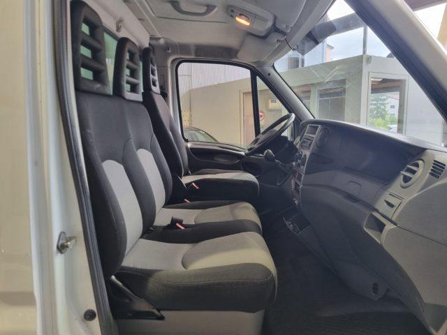 IVECO Daily 29L12 2.3 Hpi rib. trilaterale LUNG3.50 LARG2.05