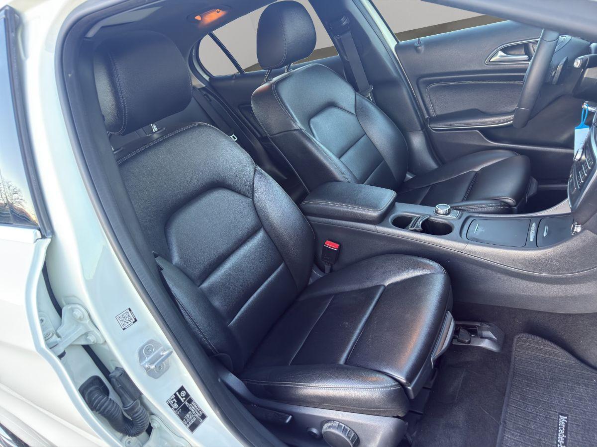 MERCEDES - Classe GLA - GLA 200 d Automatic Premium AMG TETTO