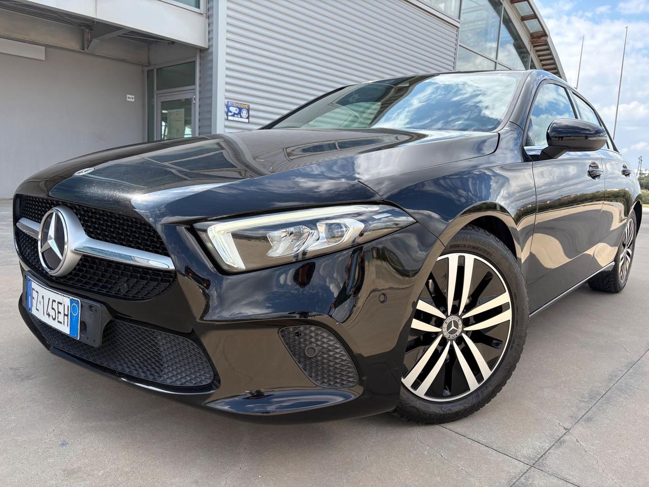 Mercedes-Benz A 180 D Sport Night Edition #10010