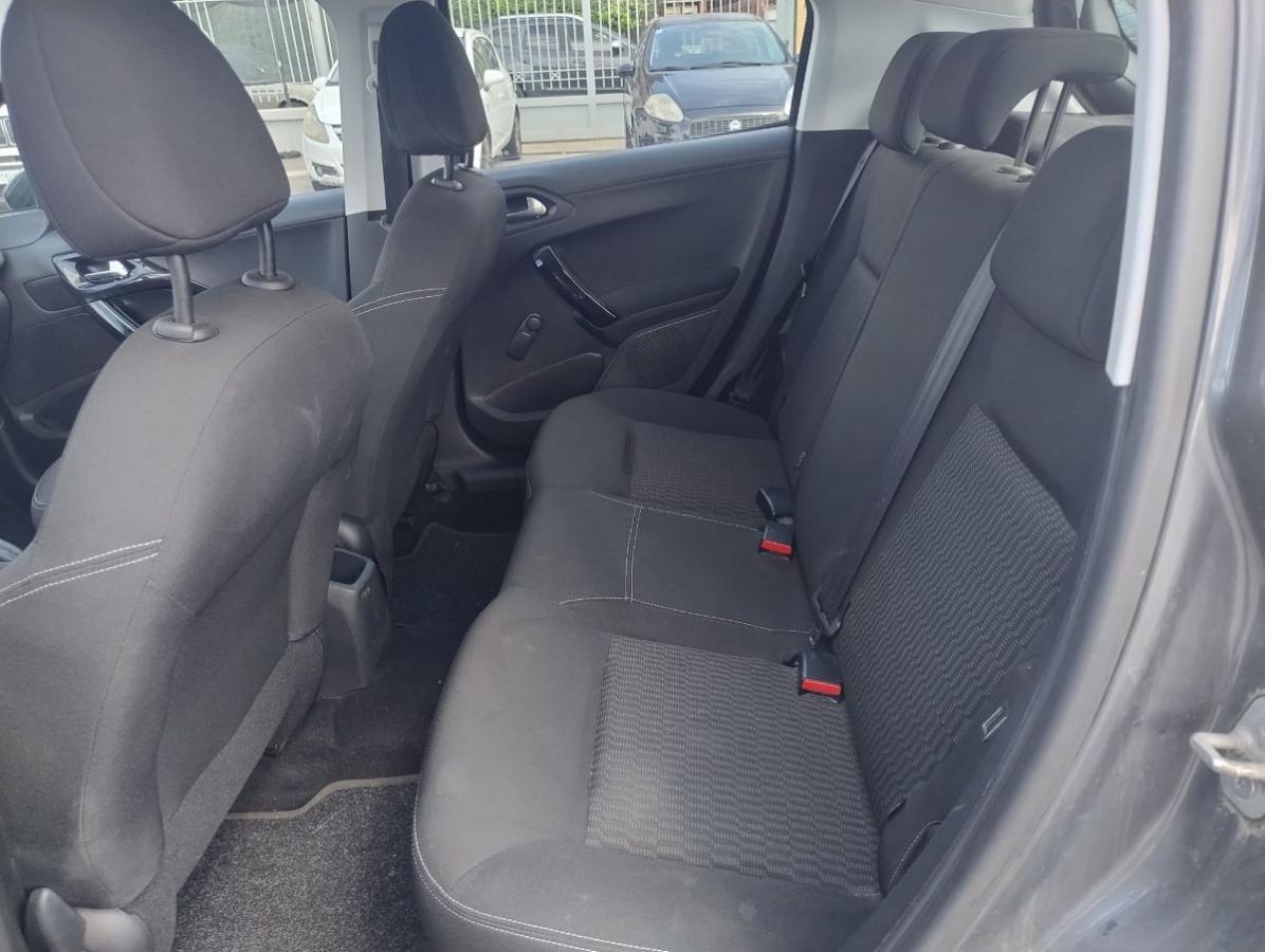 PEUGEOT 208 1.2 PureTech 82 5p. Active