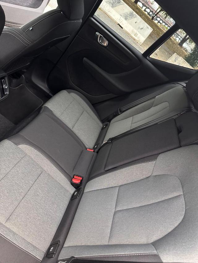 VOLVO XC40 T2 automatico Essential